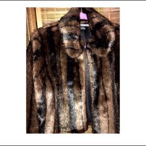 Faux fur cropped coat